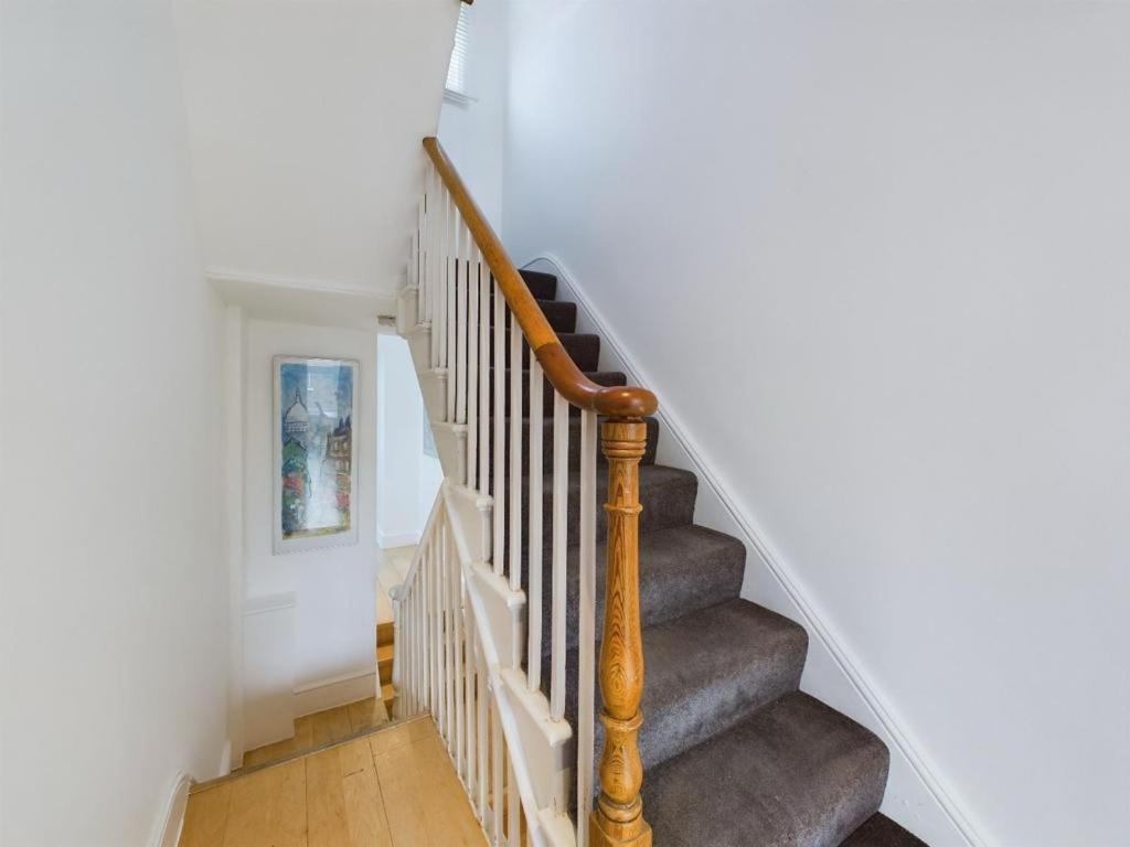 Luxury 4-Bedroom Modern Flat In Central London Steps From Station, Sleeps 9 In Style! Szoba fotó