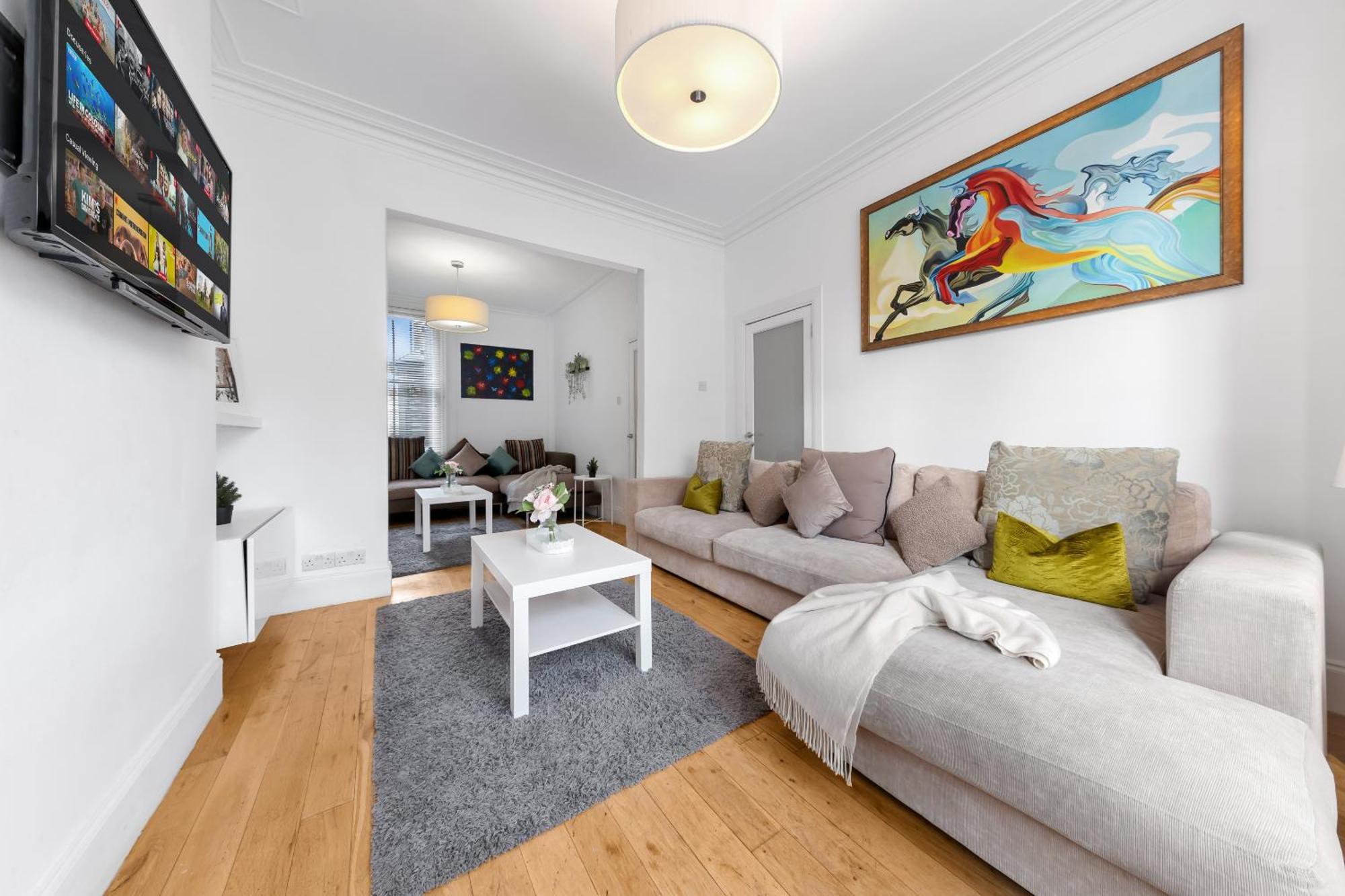 Luxury 4-Bedroom Modern Flat In Central London Steps From Station, Sleeps 9 In Style! Kültér fotó