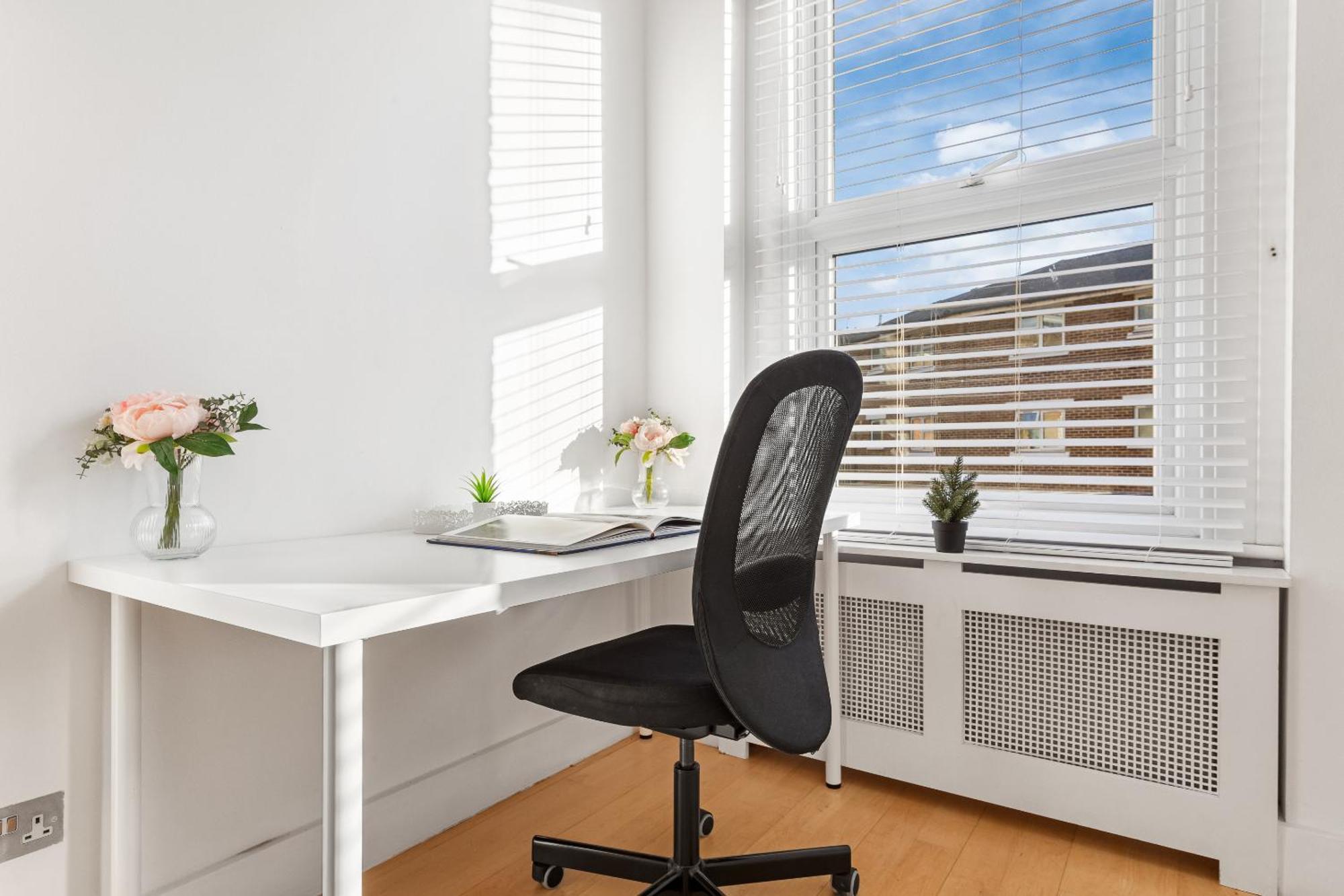 Luxury 4-Bedroom Modern Flat In Central London Steps From Station, Sleeps 9 In Style! Kültér fotó