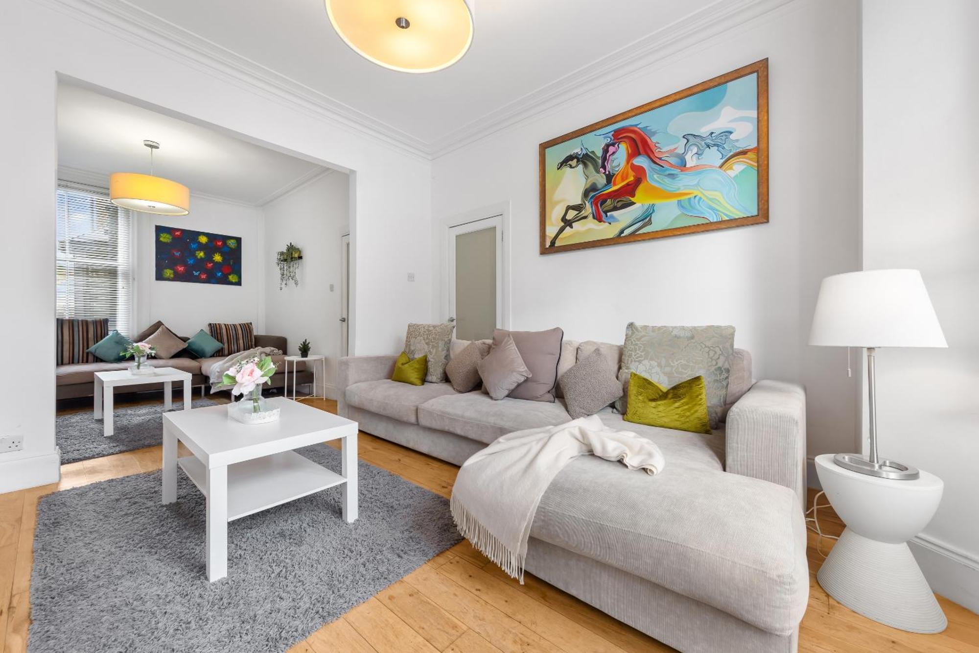 Luxury 4-Bedroom Modern Flat In Central London Steps From Station, Sleeps 9 In Style! Kültér fotó